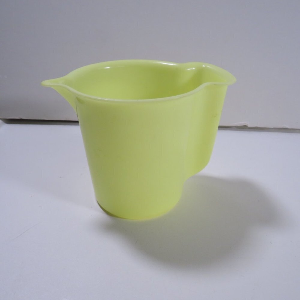 Real Vintage Tupperware Cup Mini-Pitcher Plastic YELLO